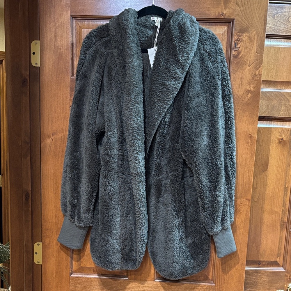 NWT Hem & Thread Olive Cozy Sherpa Sweater Jacket - Picture 6 of 11